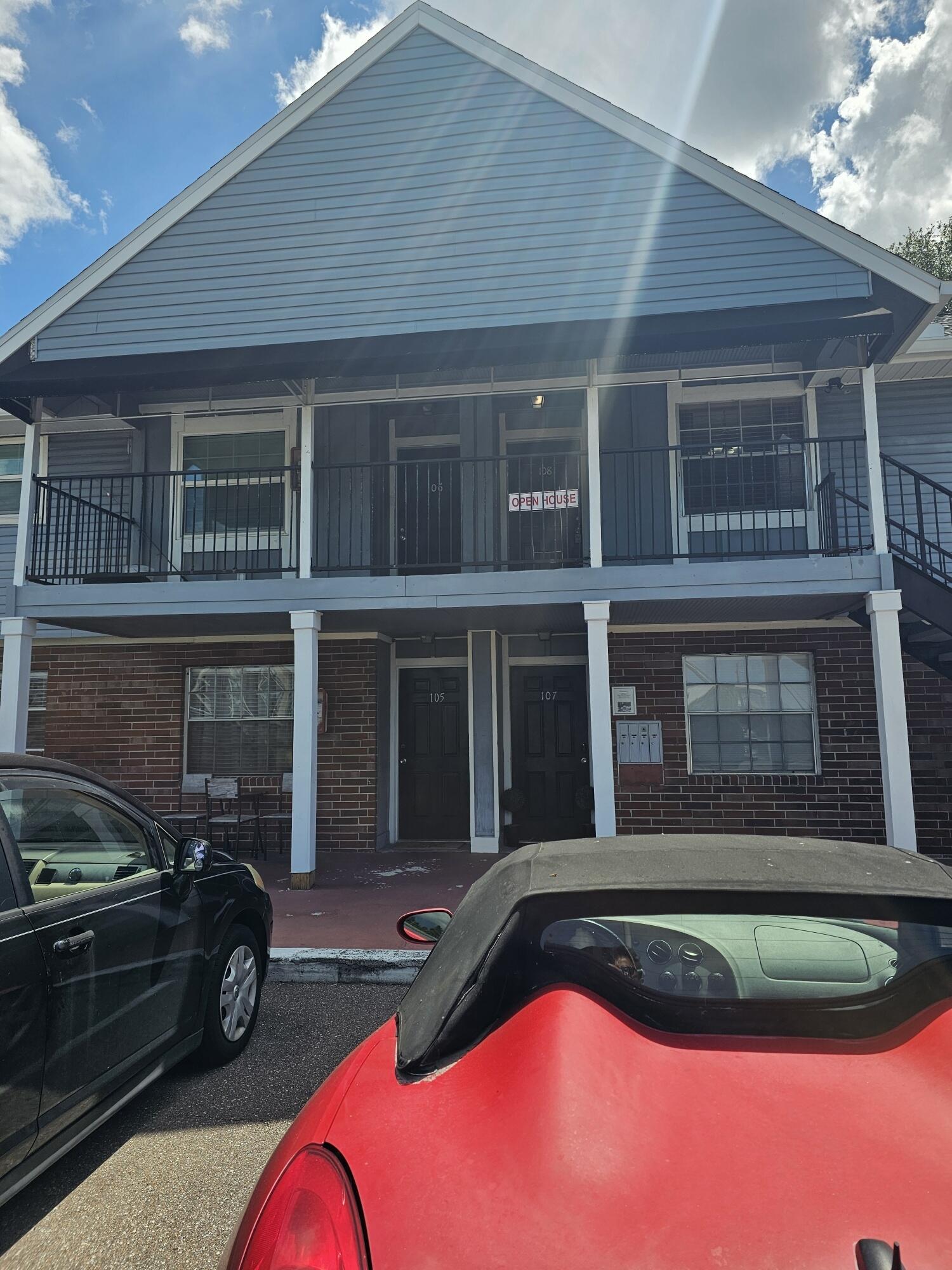 200 Countryclub Drive 108