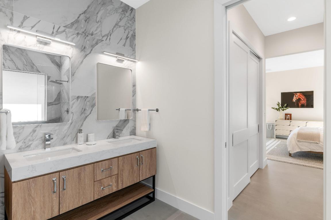 SADDLE TRAIL PARK OF WELLINGTON - Residential