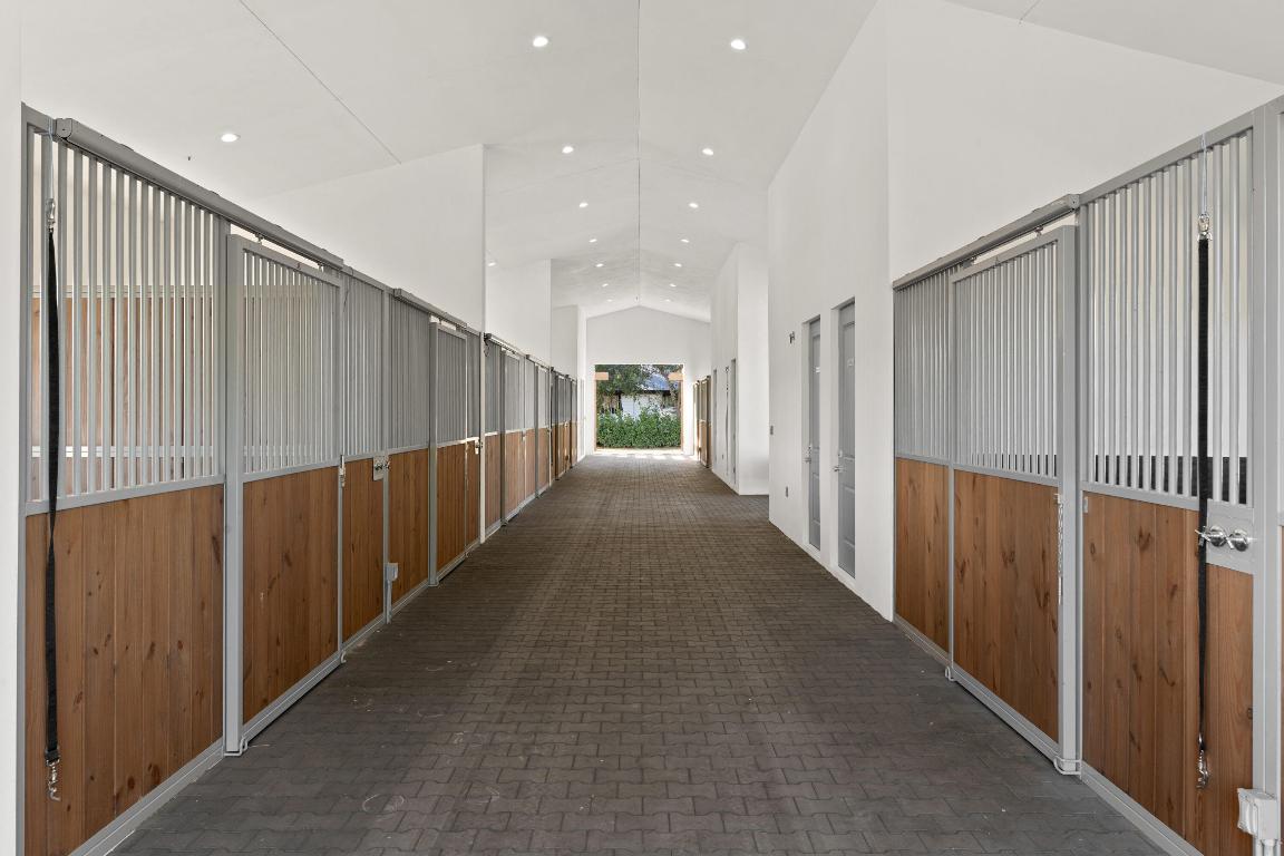 SADDLE TRAIL PARK OF WELLINGTON - Residential