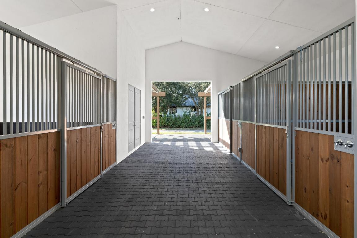 SADDLE TRAIL PARK OF WELLINGTON - Residential