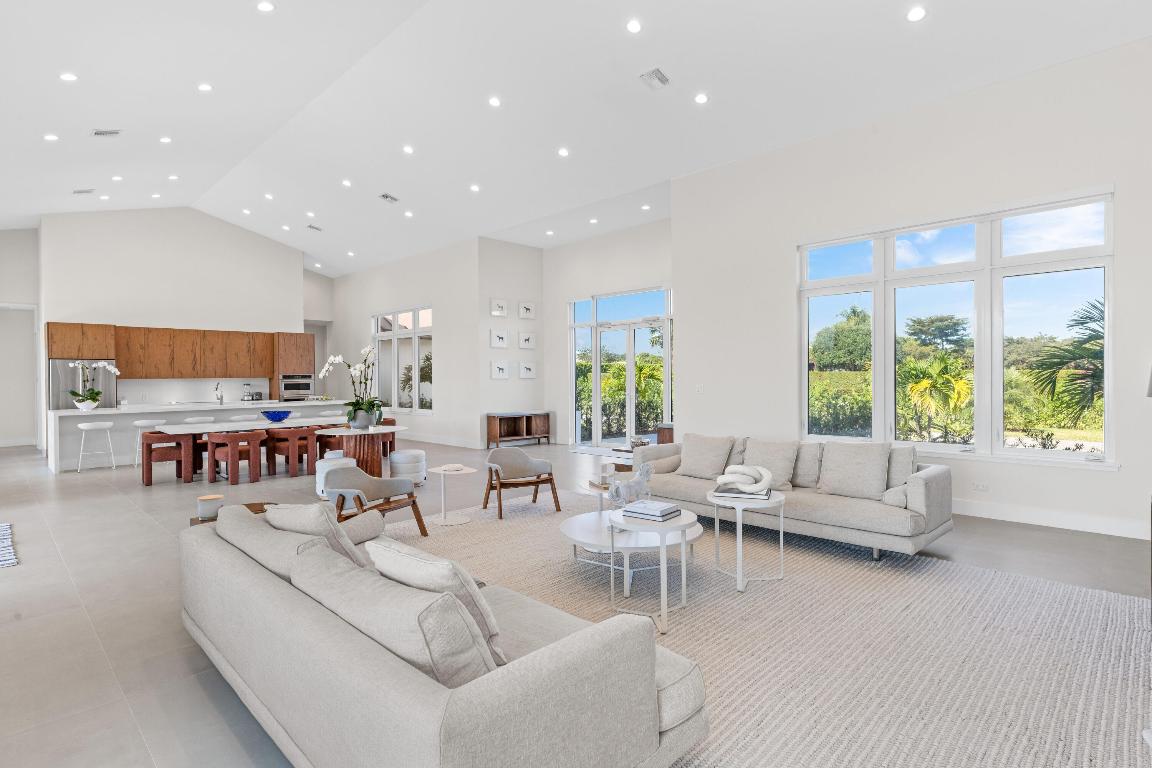 SADDLE TRAIL PARK OF WELLINGTON - Residential