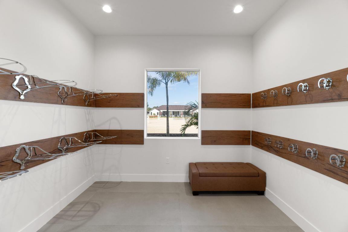 SADDLE TRAIL PARK OF WELLINGTON - Residential