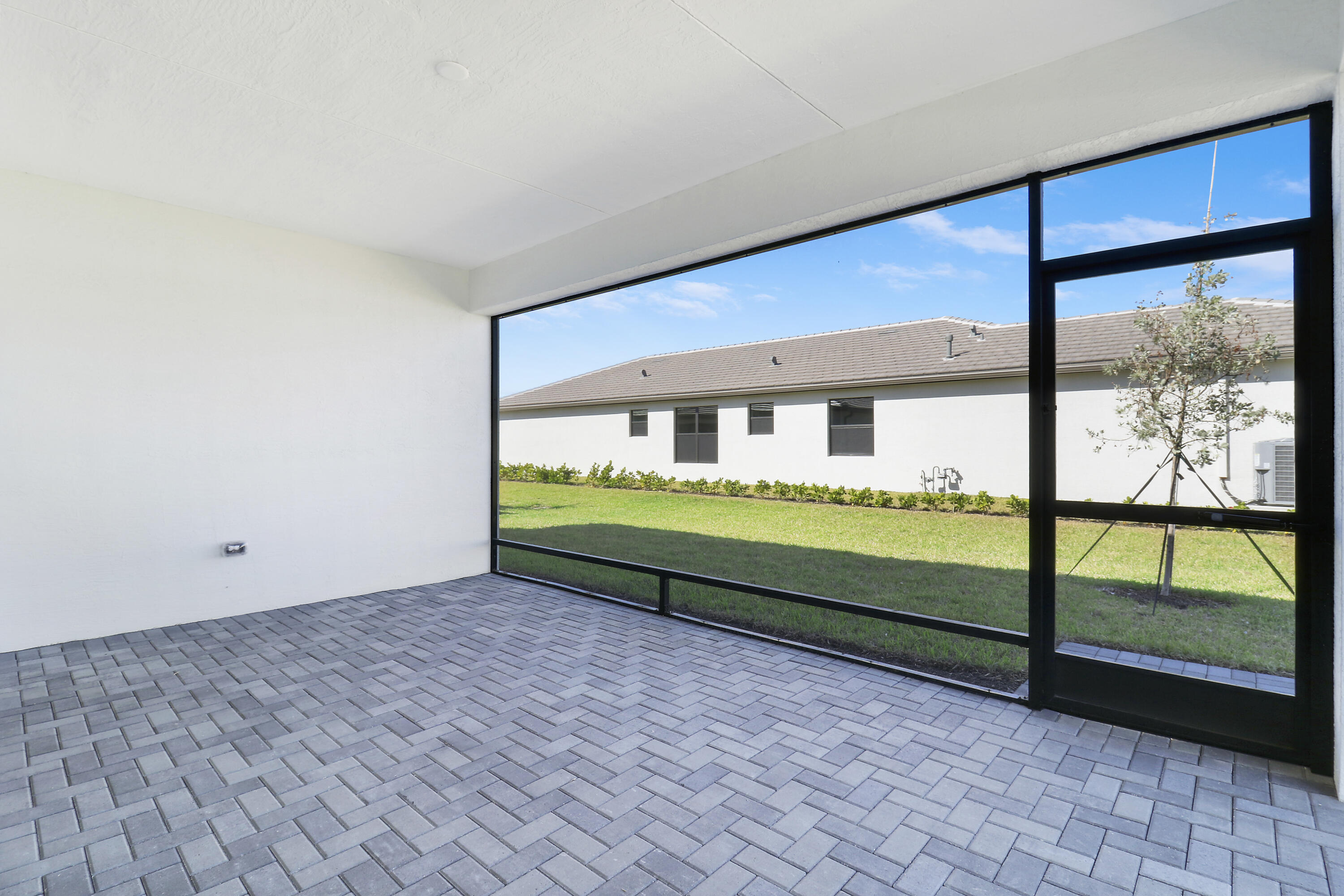 RIVERLAND PARCEL B - PLAT SIX - Residential Lease