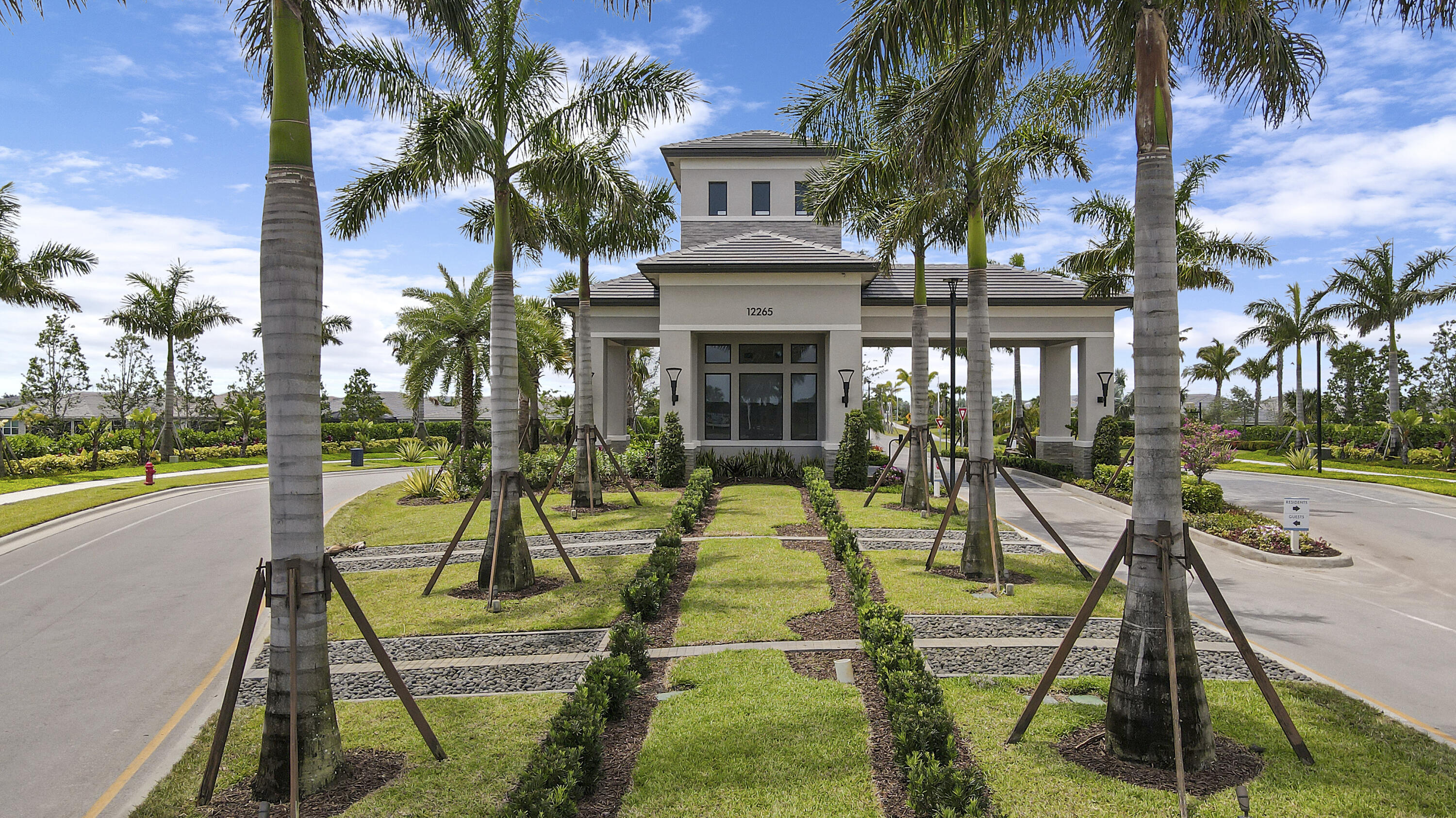 RIVERLAND PARCEL B - PLAT SIX - Residential Lease