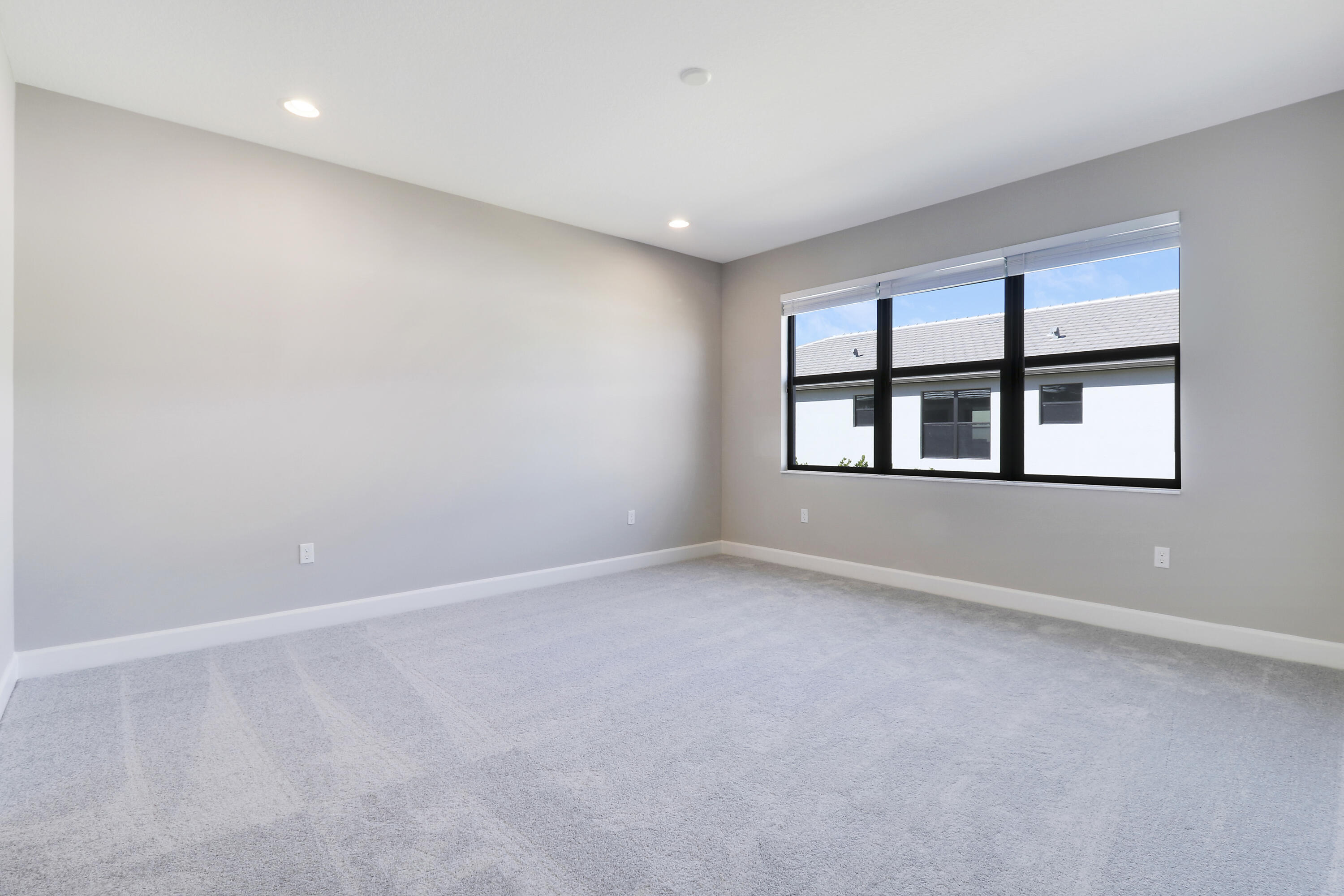 RIVERLAND PARCEL B - PLAT SIX - Residential Lease