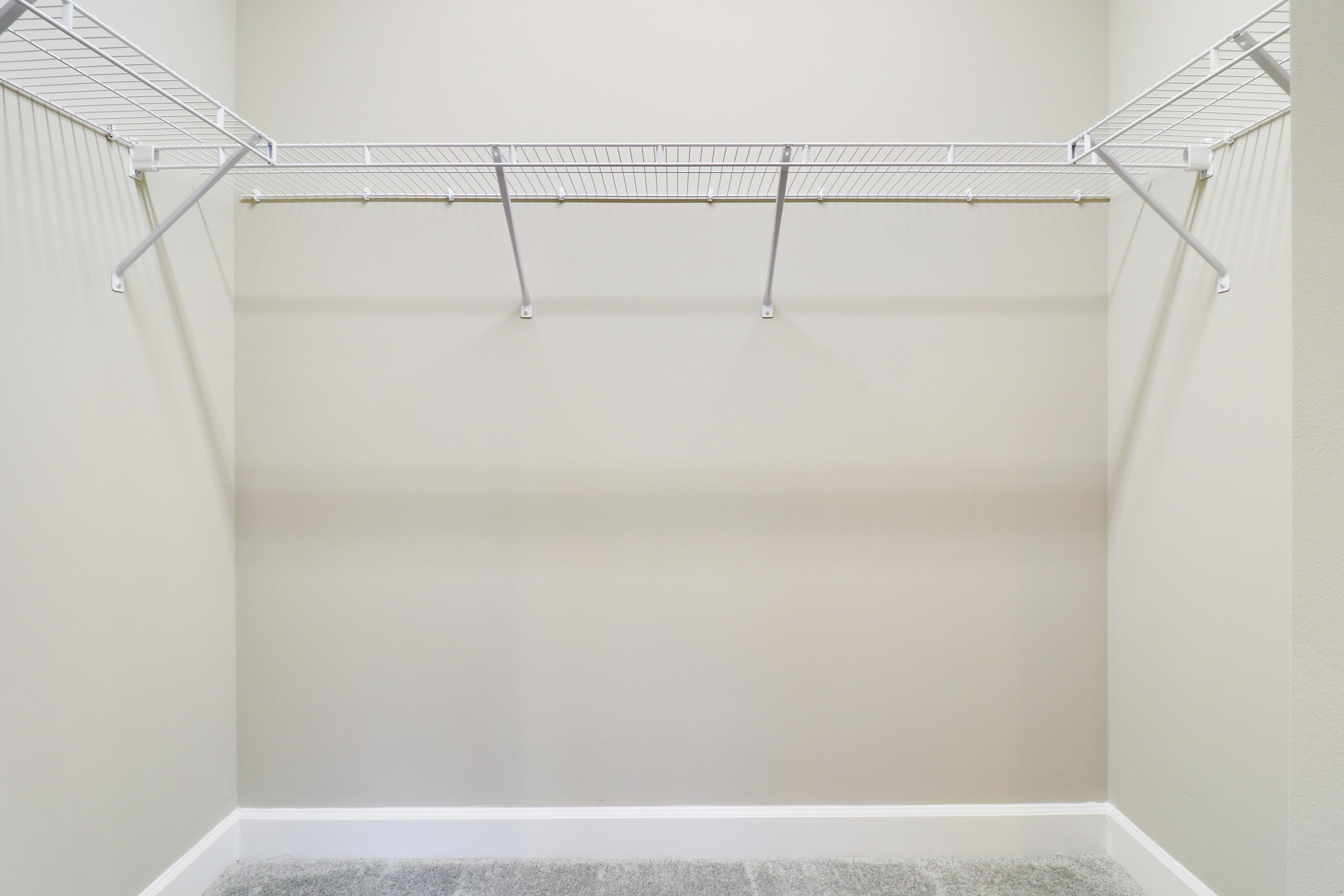 RIVERLAND PARCEL B - PLAT SIX - Residential Lease