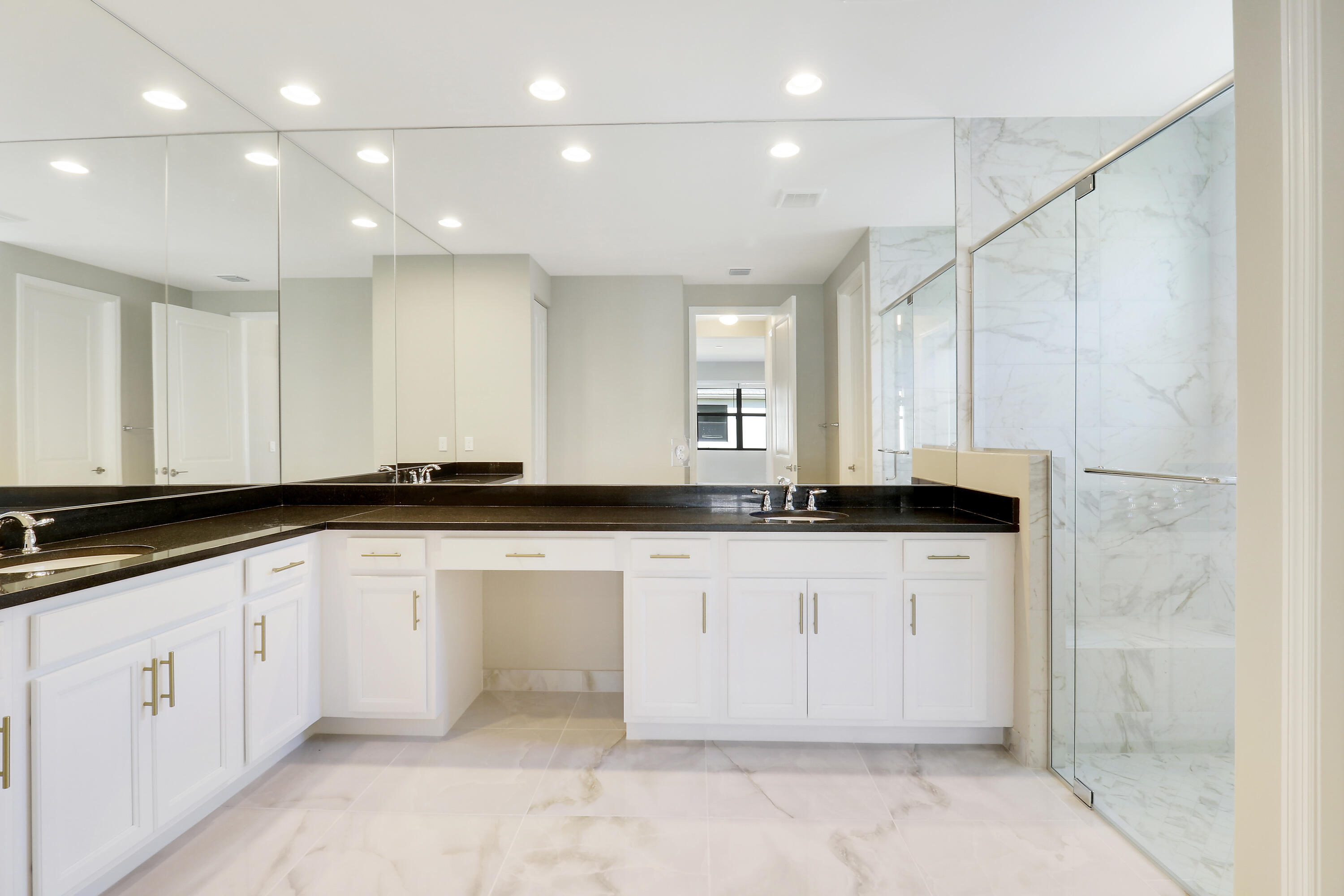 RIVERLAND PARCEL B - PLAT SIX - Residential Lease