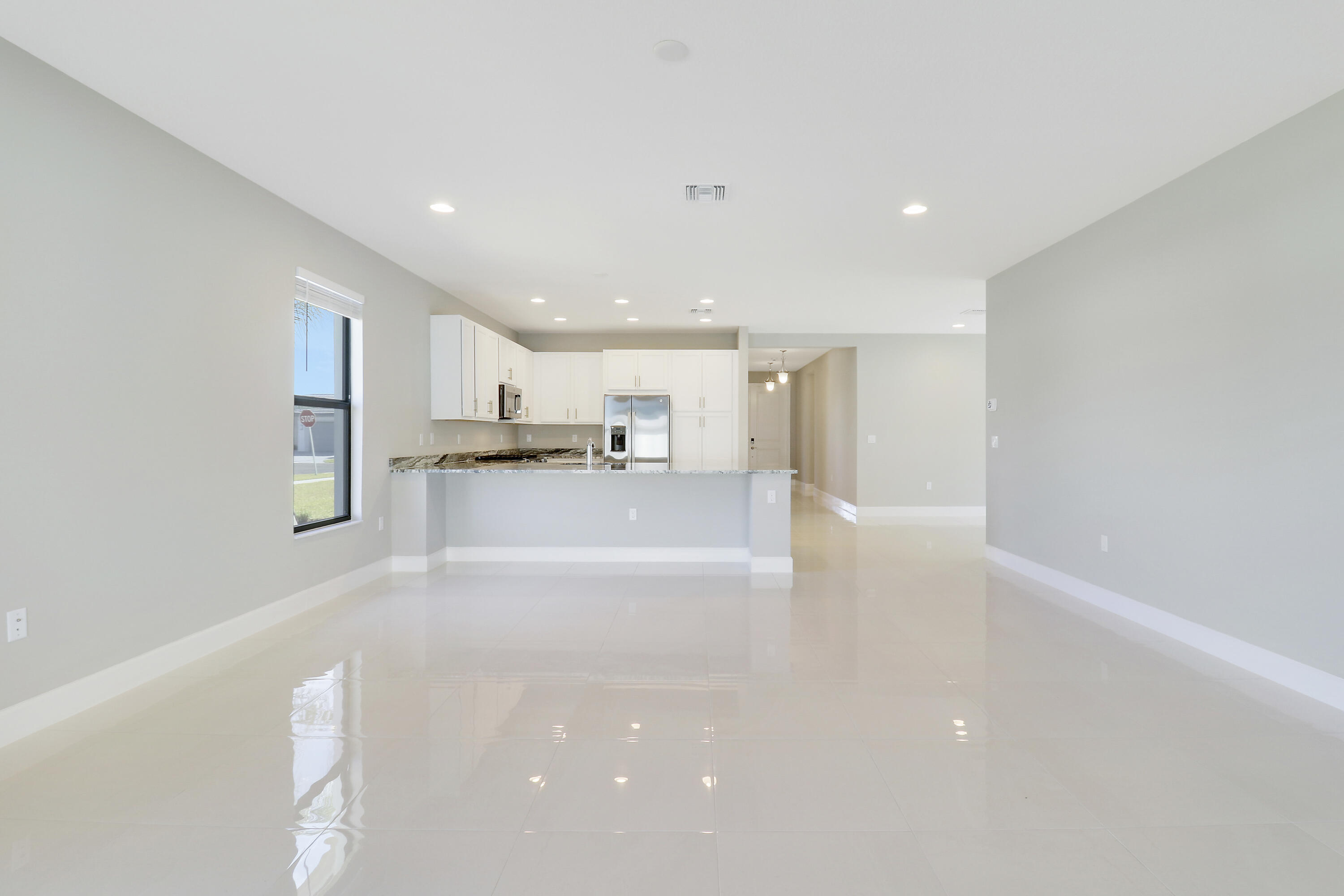 RIVERLAND PARCEL B - PLAT SIX - Residential Lease