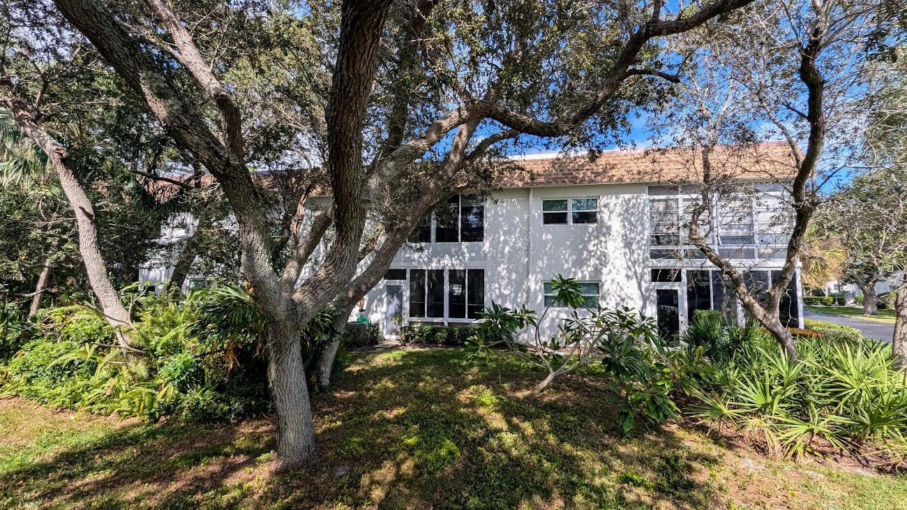 KINGSWOOD CONDO - Residential