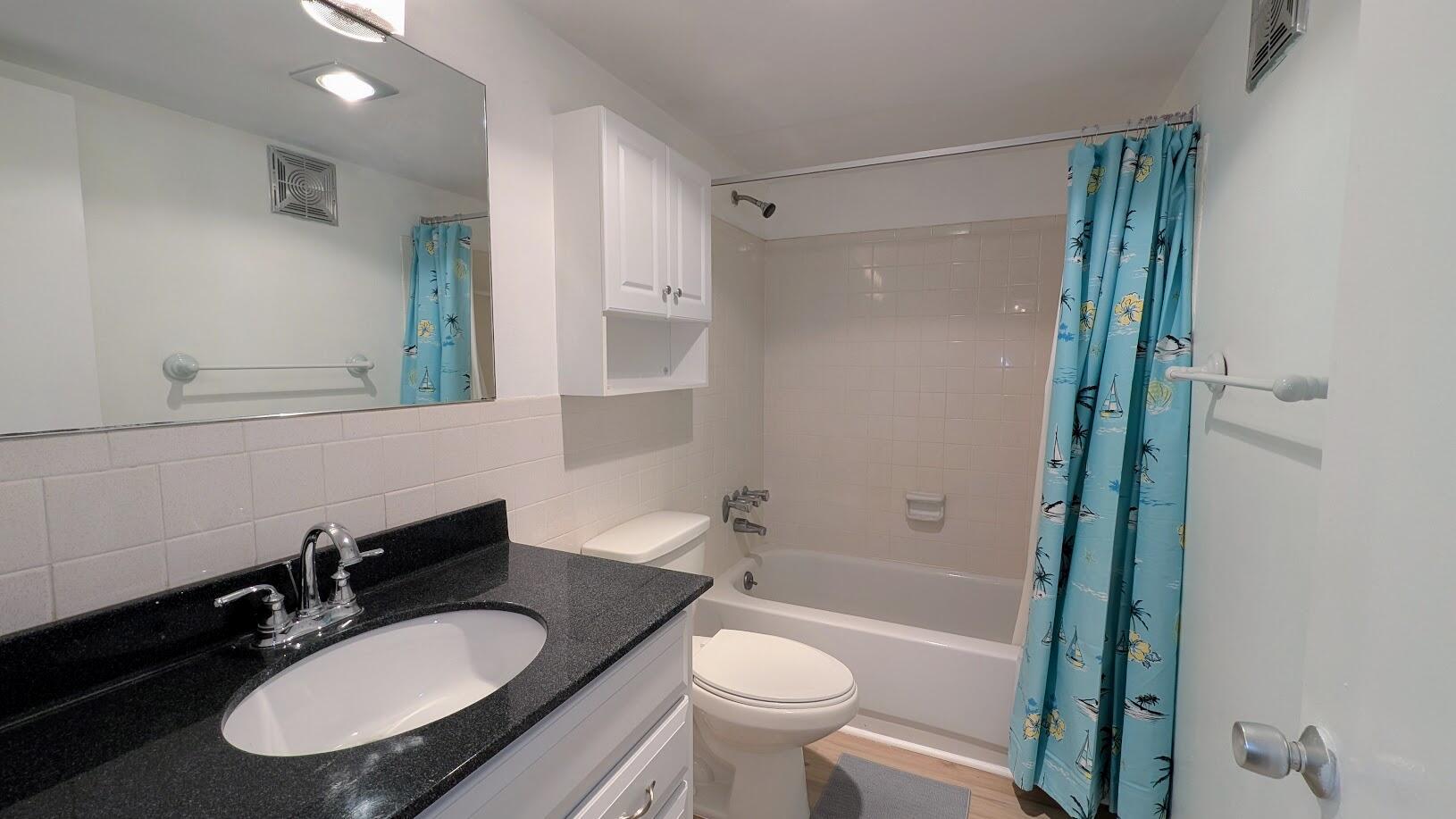 KINGSWOOD CONDO - Residential