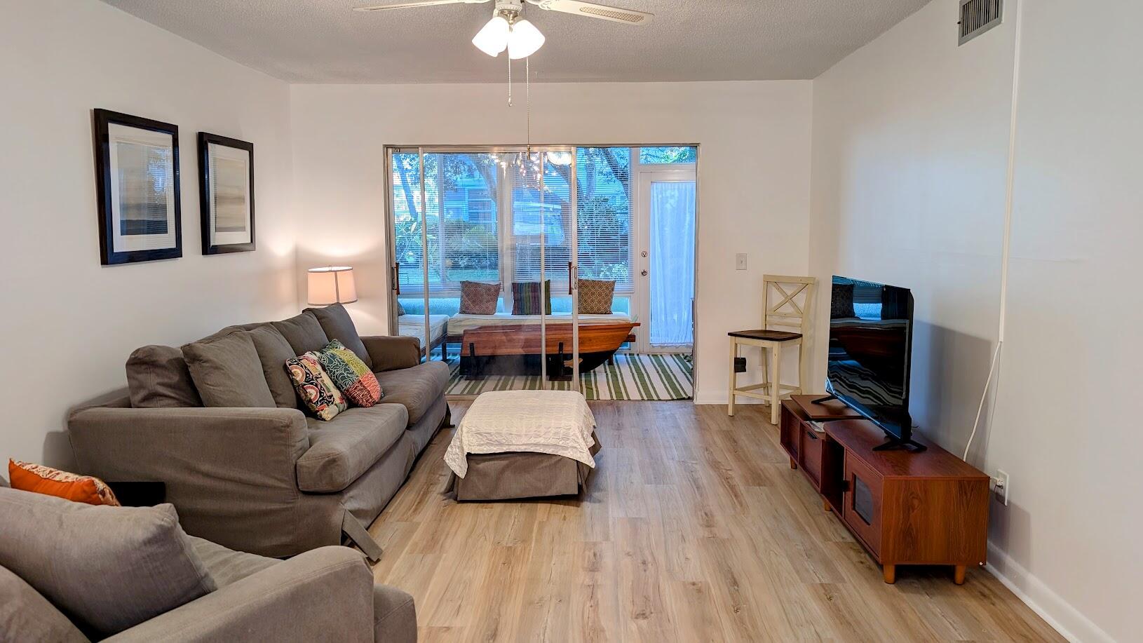 KINGSWOOD CONDO - Residential