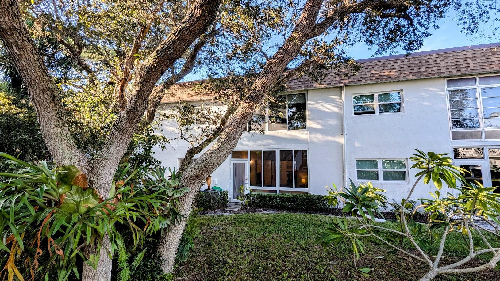 KINGSWOOD CONDO - Residential