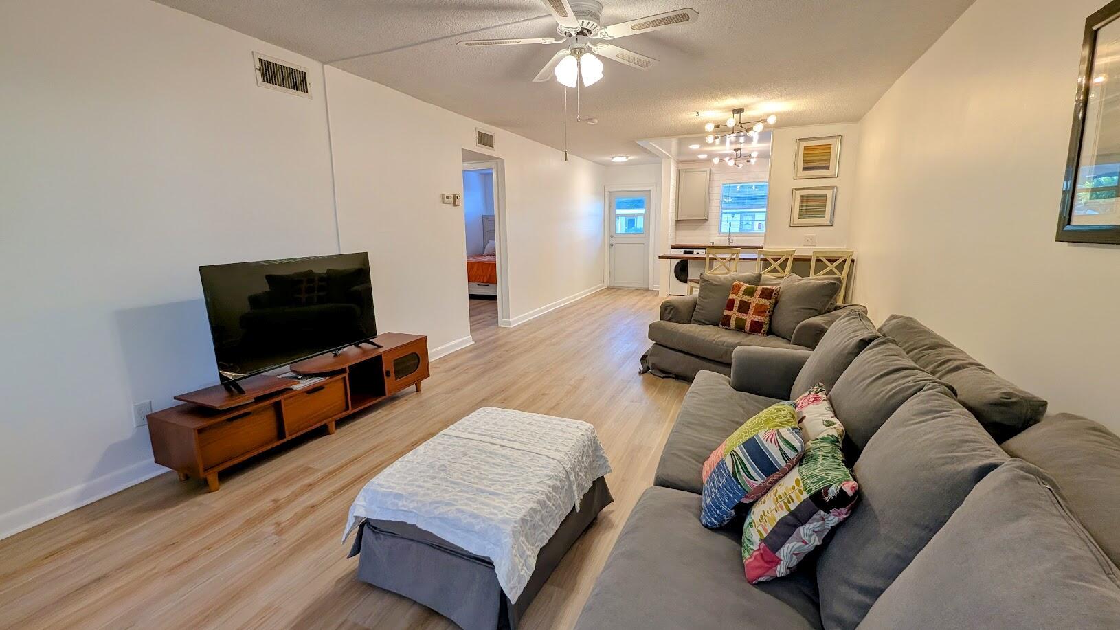 KINGSWOOD CONDO - Residential