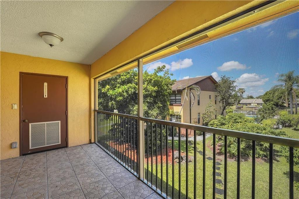 WOODLAKE ISLES - Residential