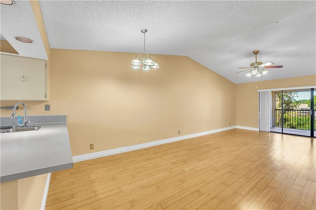 WOODLAKE ISLES - Residential