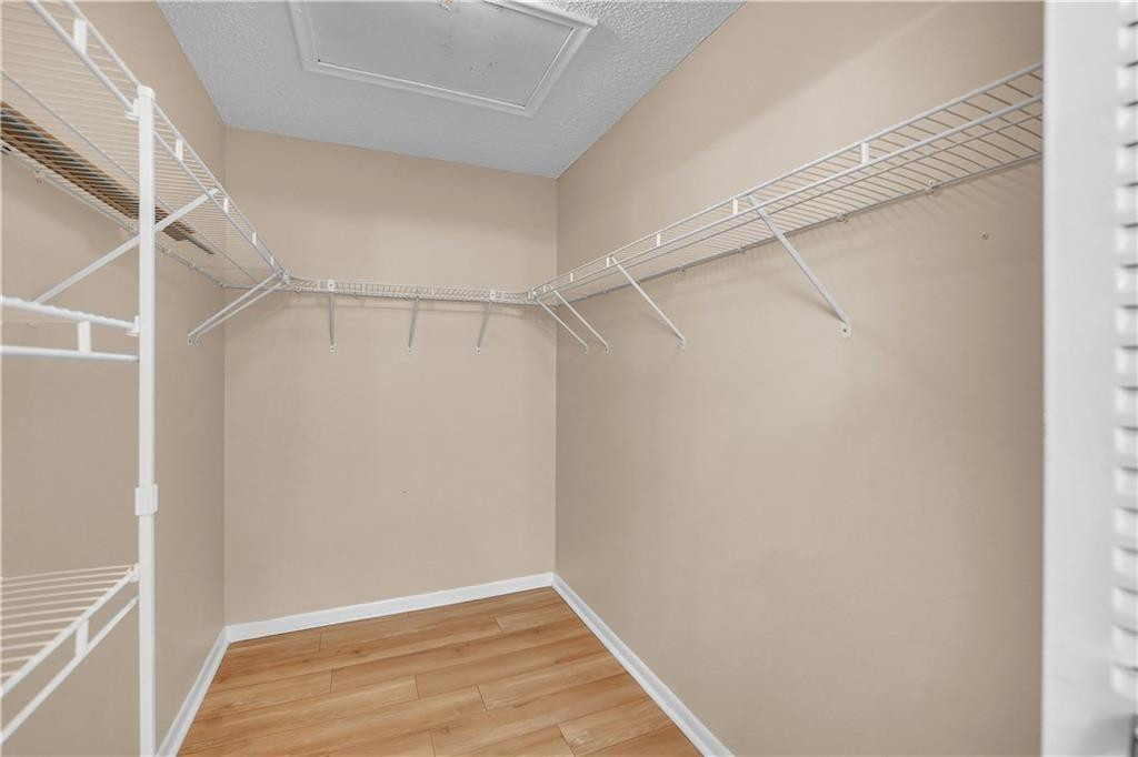 WOODLAKE ISLES - Residential