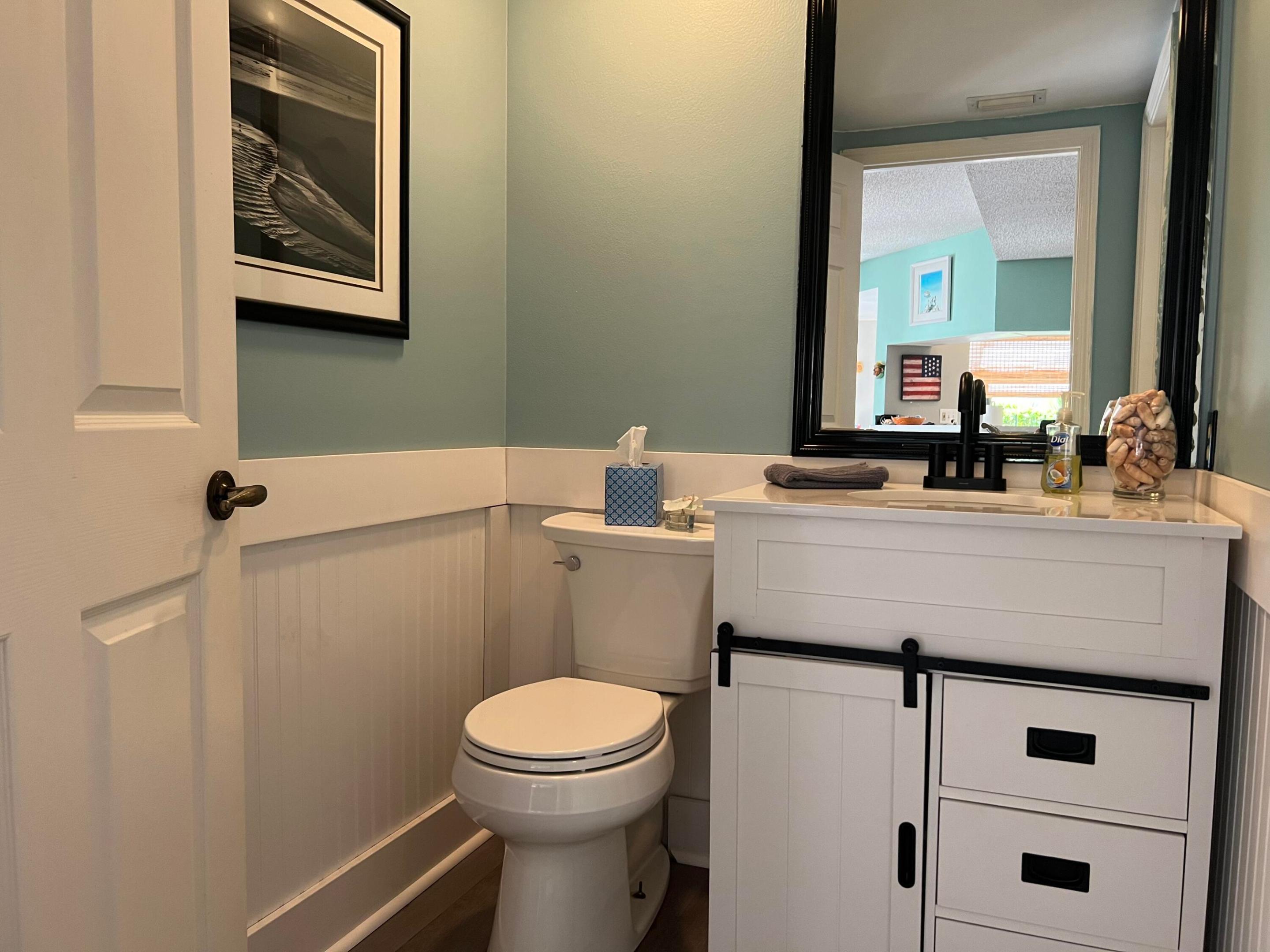 UNO LAGO - Residential Lease