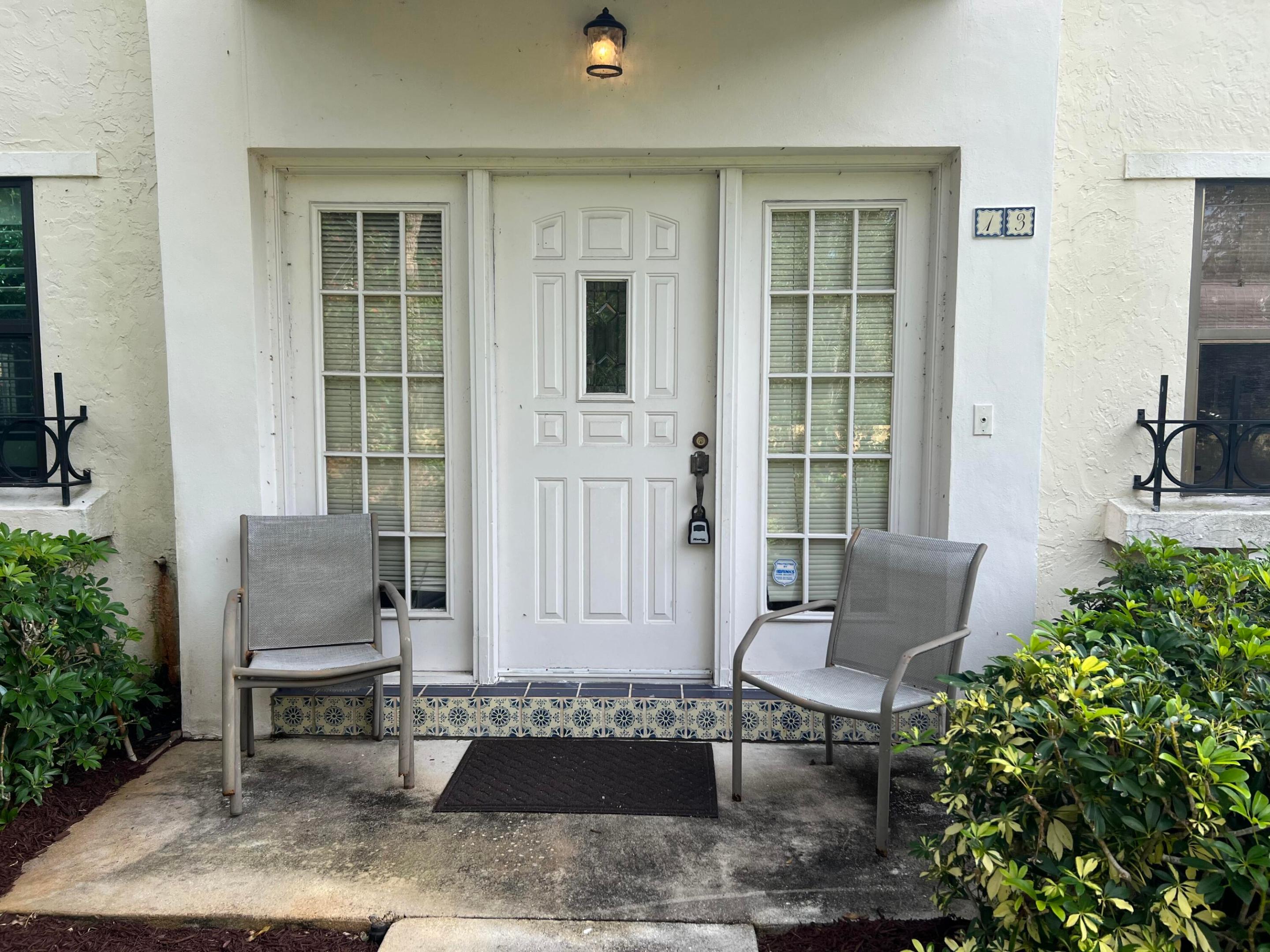 UNO LAGO - Residential Lease