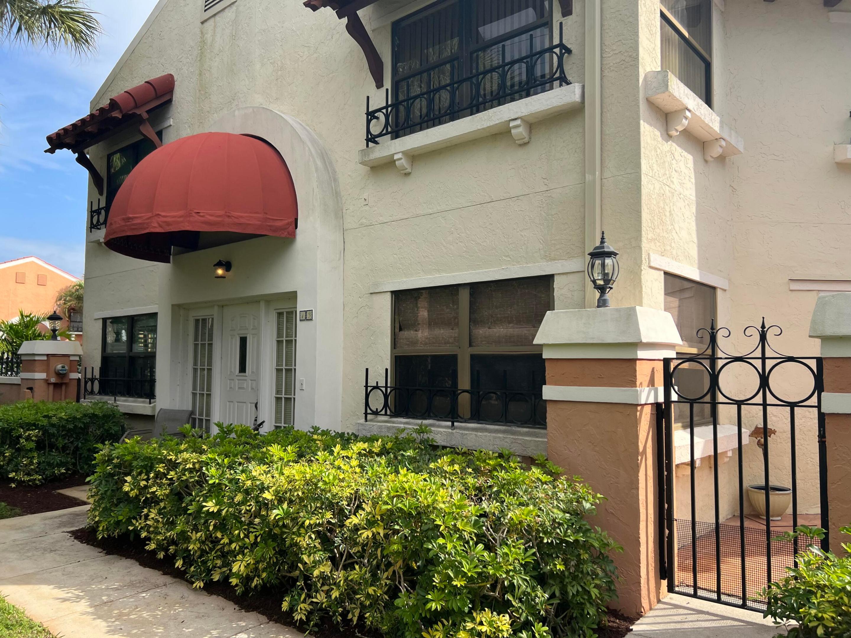 UNO LAGO - Residential Lease