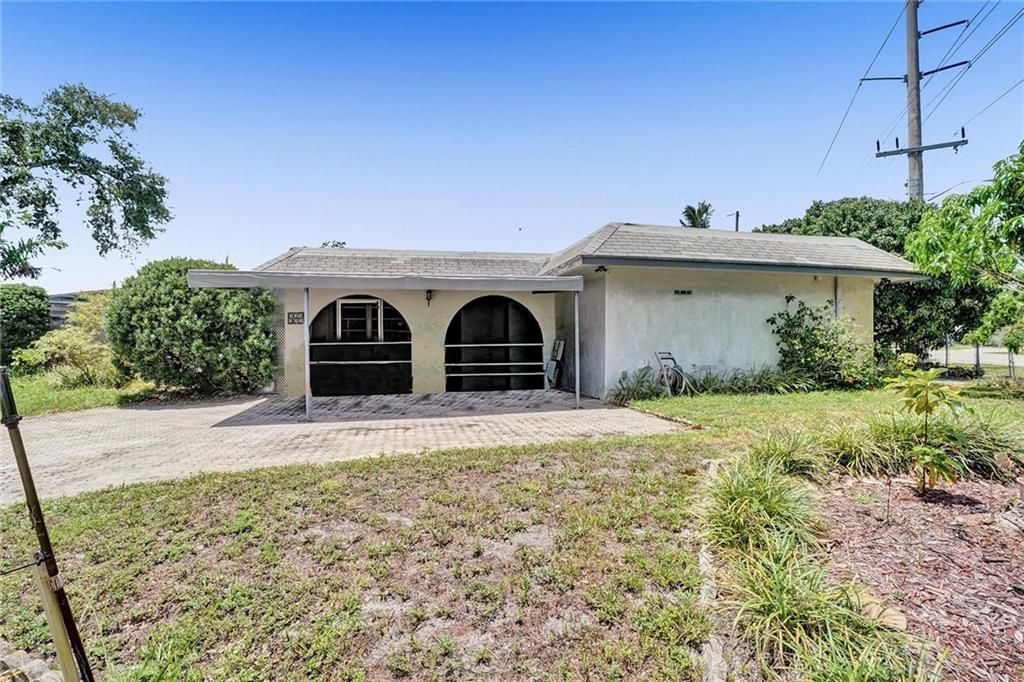 Photo of 3101 SW 16th Street, Fort Lauderdale, FL 33312 (MLS # F10286785)