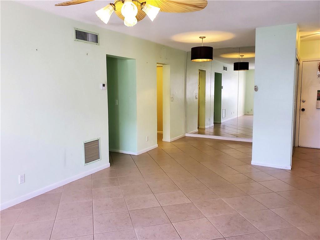 Virginian Apartment - Residential