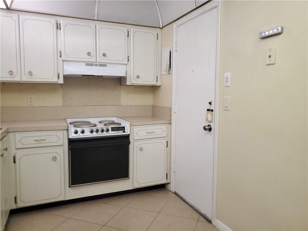 Virginian Apartment - Residential