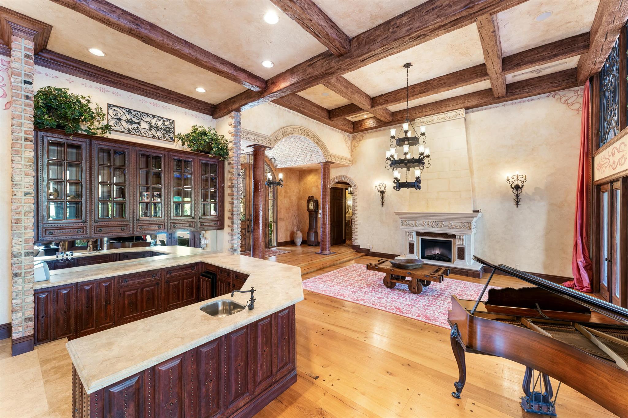 FRENCHMANS CREEK - Residential