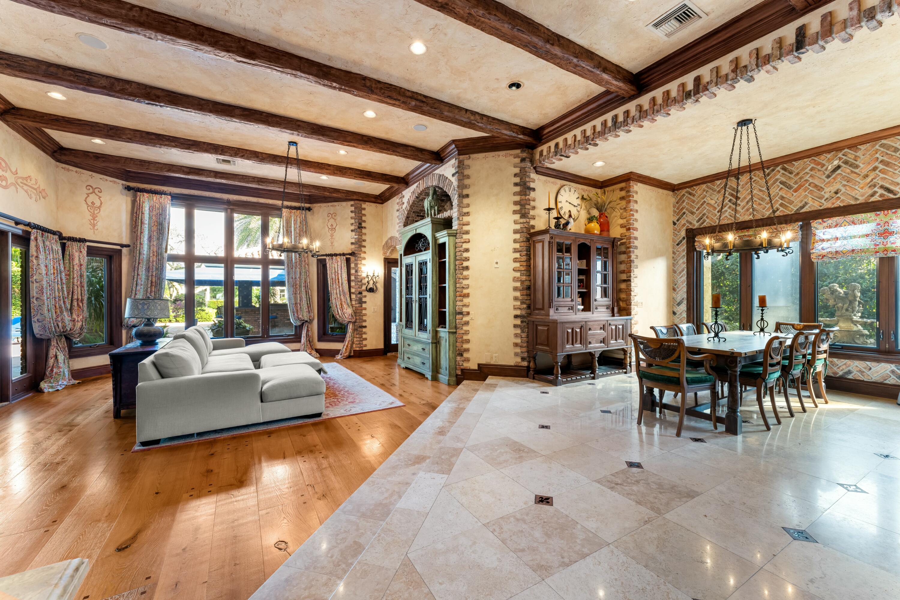 FRENCHMANS CREEK - Residential