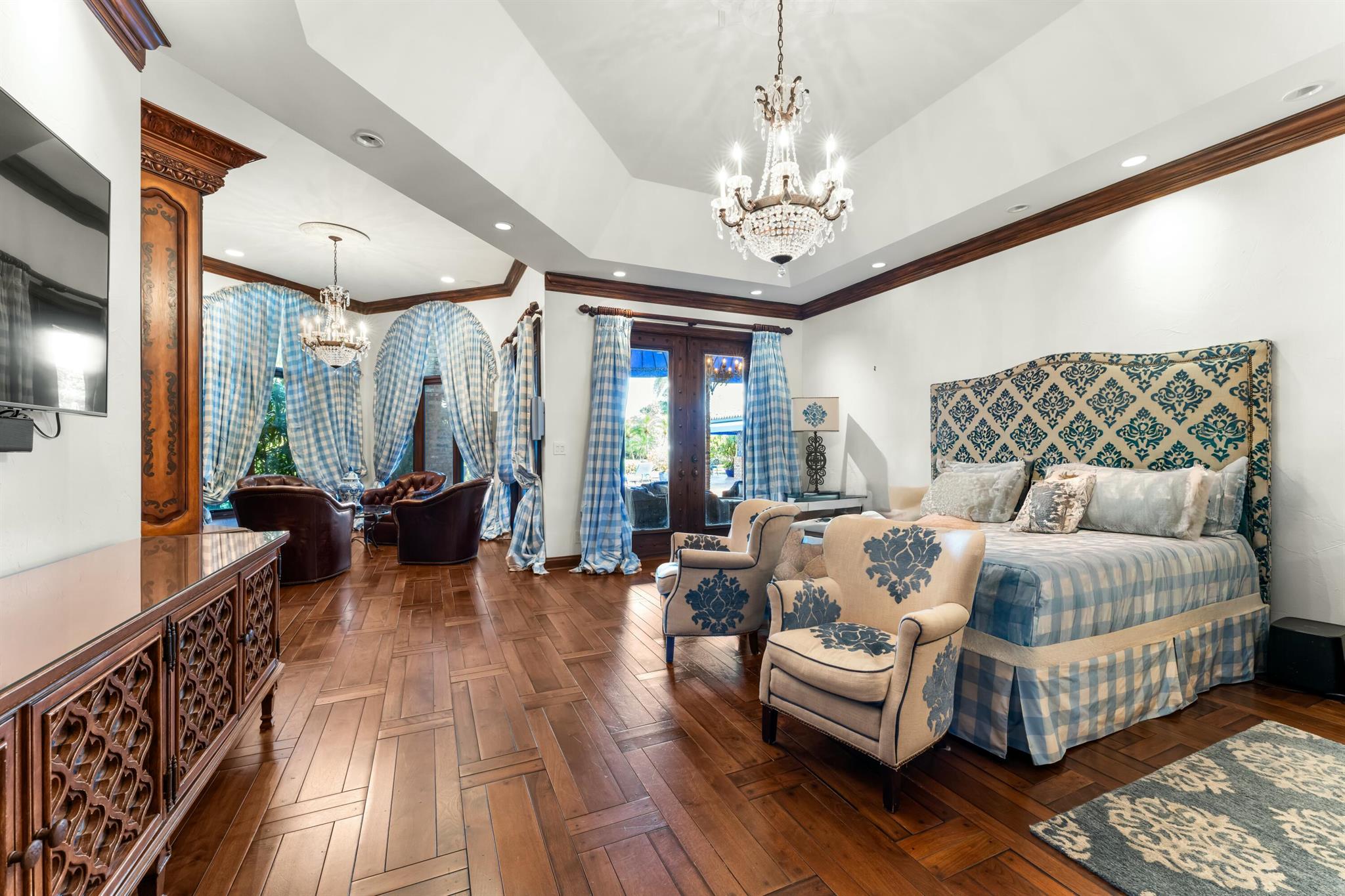 FRENCHMANS CREEK - Residential