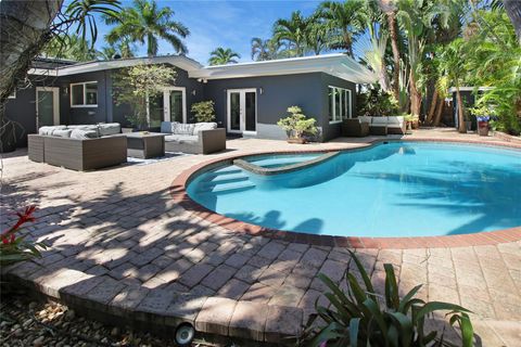 2016 NE 22nd St Wilton Manors FL 33305