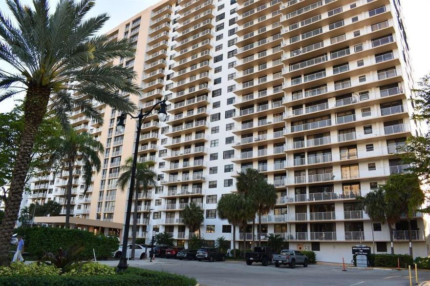 2 bedrooms, 2 bath apartment with balcony overlooking to ocean. Investors only, unit is currently rented. Lots of closet space and large walk-in closet. Located in the heart of Sunny Isles Beach only a few steps from the Ocean. Building offers many amenities such pool gym, game room, meeting room, library, extra storage, 24/7 lobby attended. Hoa included insurance, internet, hot water, parking, trash removal, amenities. Close to Aventura mall, Ball Harbor mall, Miami beach.