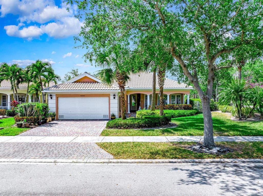 Photo of 10840 SW Blue Mesa Way, Port St Lucie, FL 34987 (MLS # R10872773)