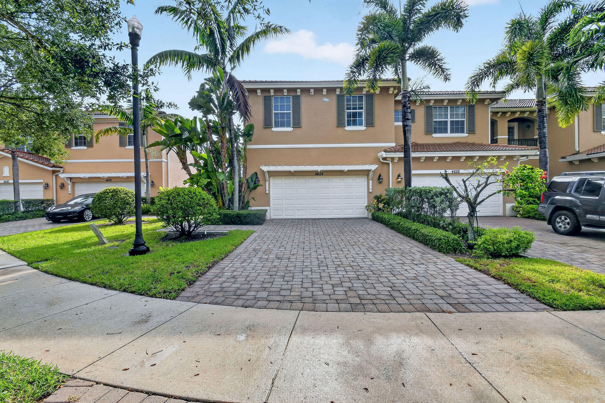 4624 Cadiz Circle