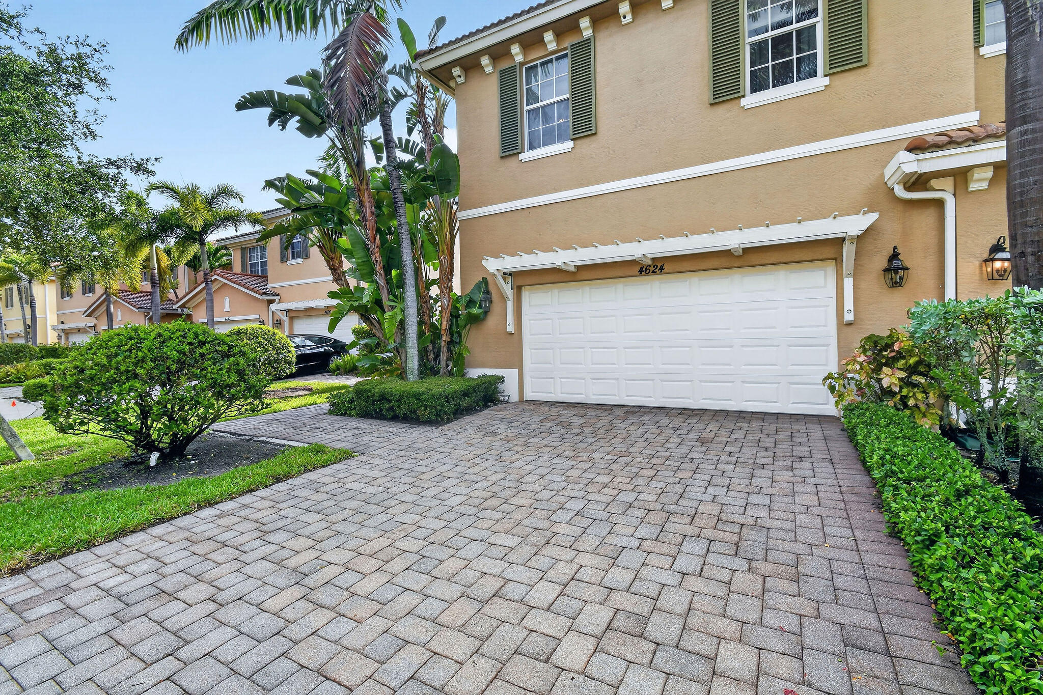 4624 Cadiz Circle