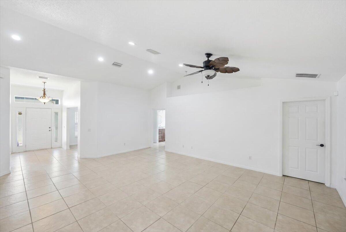 PORT ST LUCIE SECTION 17 - Residential