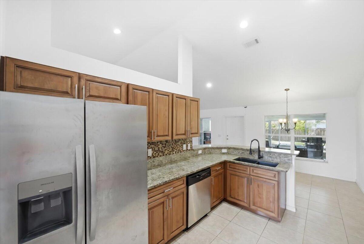 PORT ST LUCIE SECTION 17 - Residential