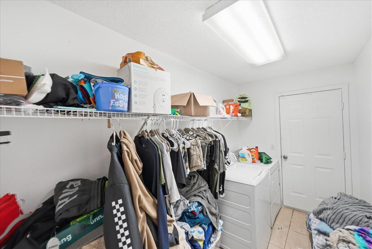 PORT ST LUCIE SECTION 17 - Residential