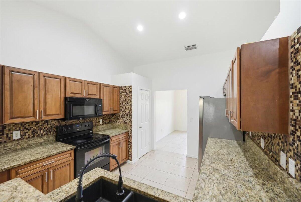 PORT ST LUCIE SECTION 17 - Residential