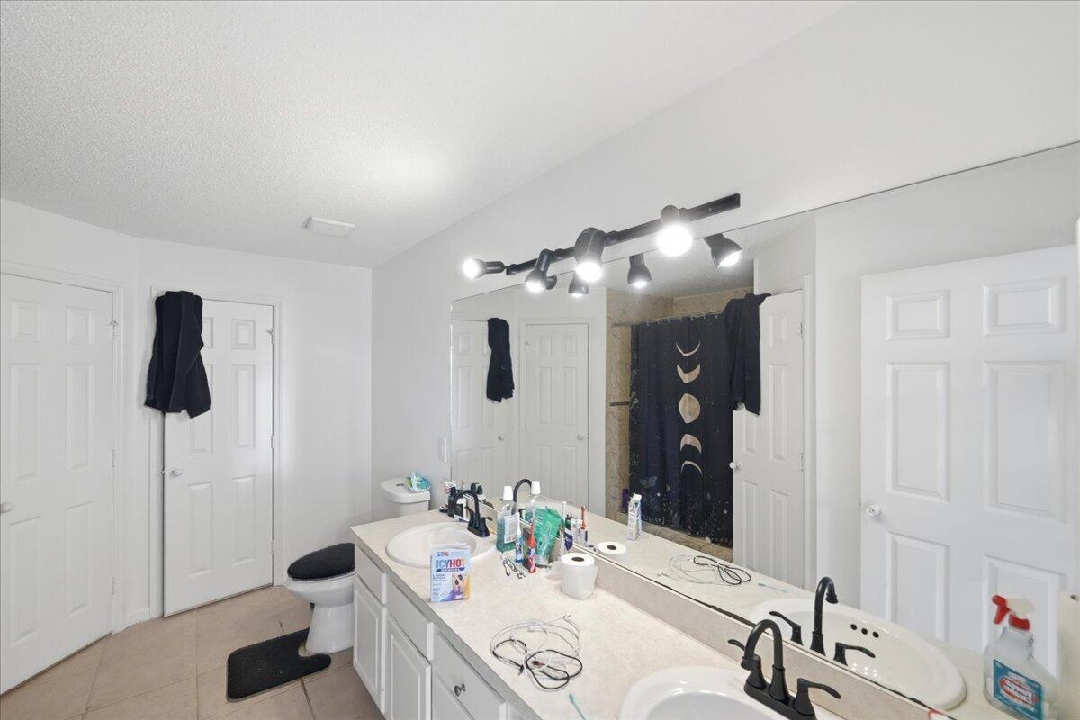 PORT ST LUCIE SECTION 17 - Residential