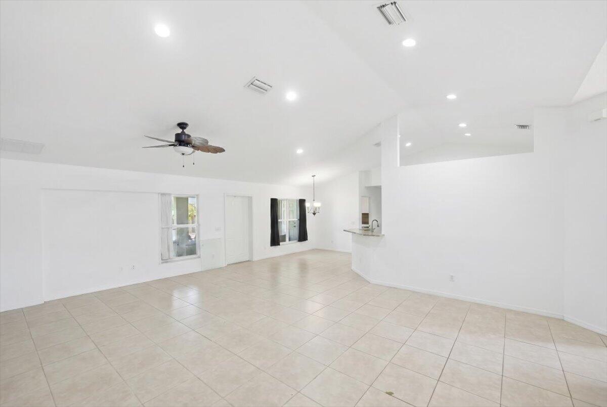 PORT ST LUCIE SECTION 17 - Residential