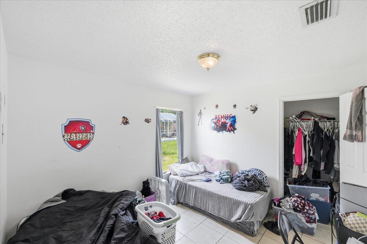 PORT ST LUCIE SECTION 17 - Residential