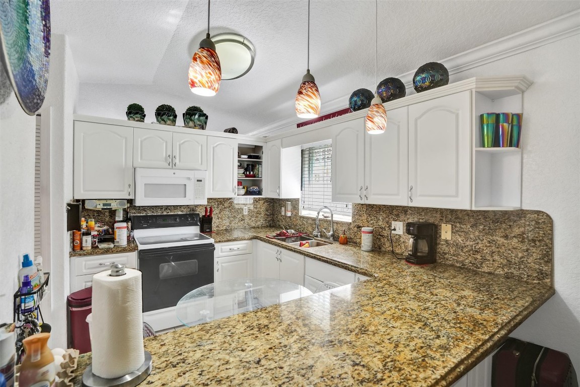 Bella Casa Point - Residential