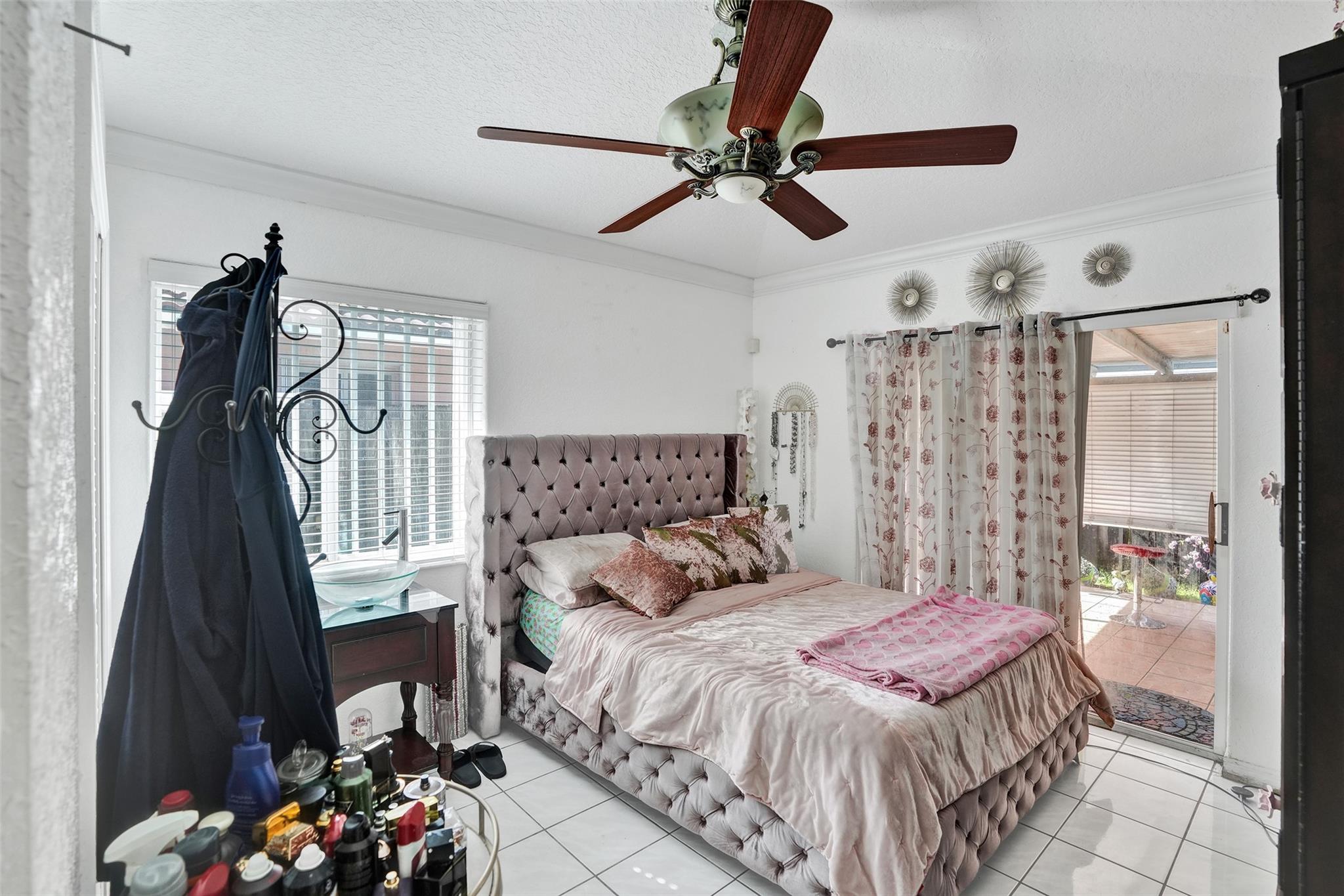 Bella Casa Point - Residential