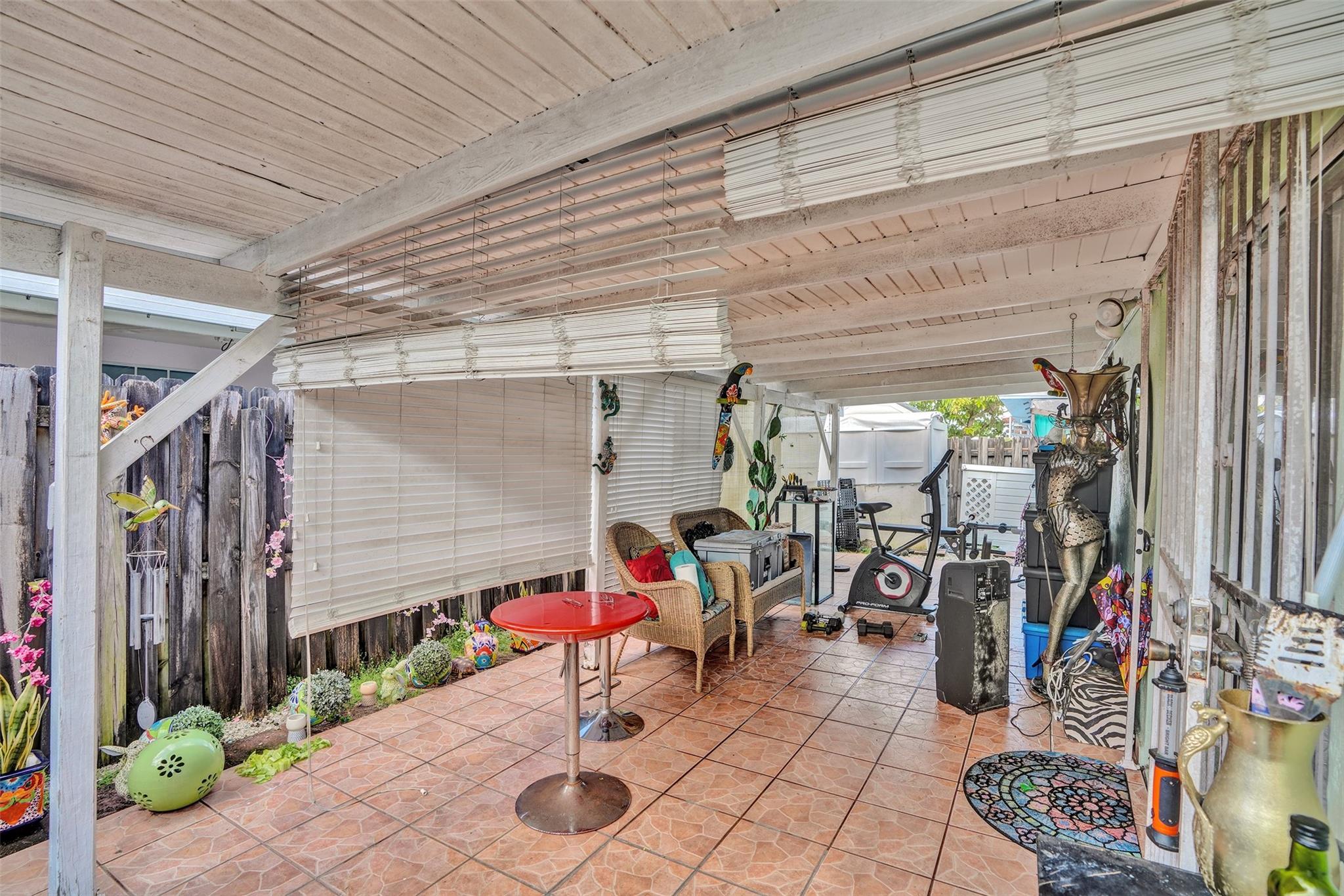 Bella Casa Point - Residential