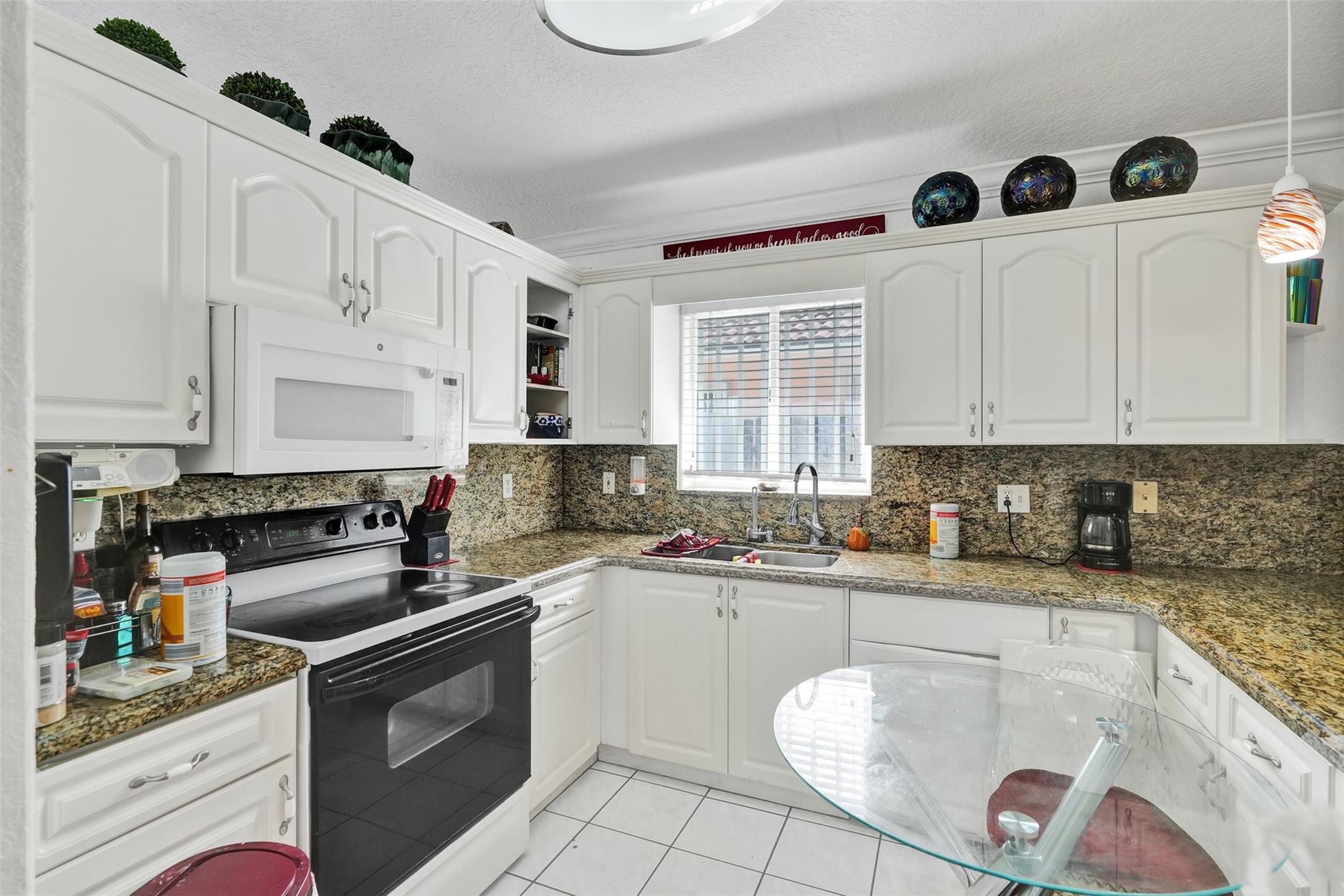 Bella Casa Point - Residential