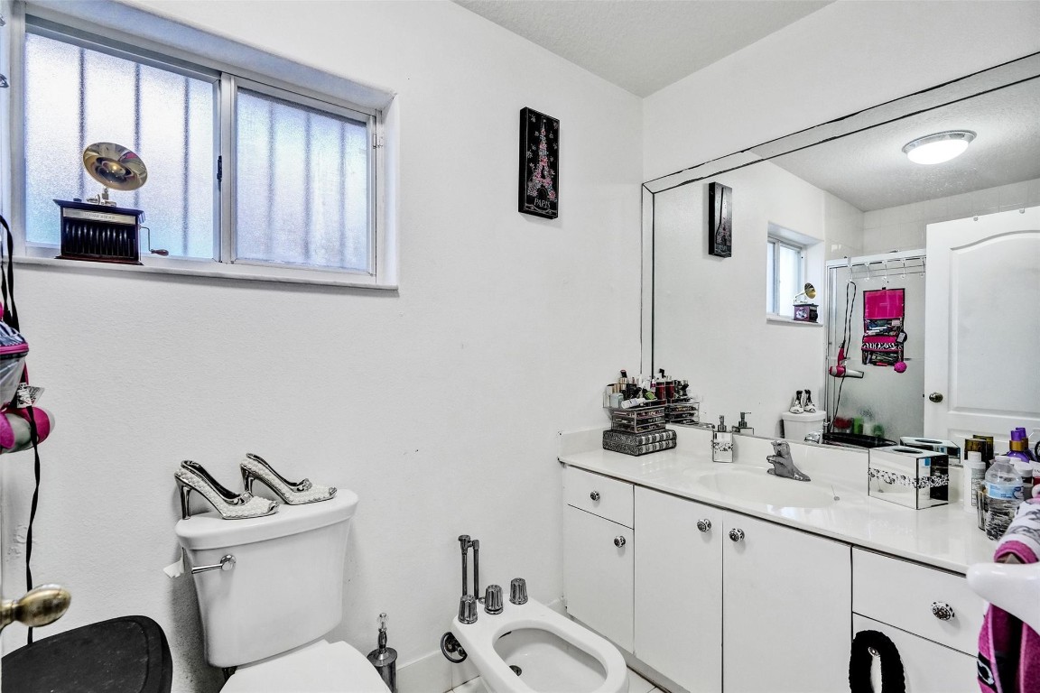 Bella Casa Point - Residential