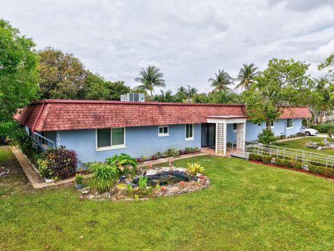 1616 Crandon Avenue Mangonia Park FL 33407