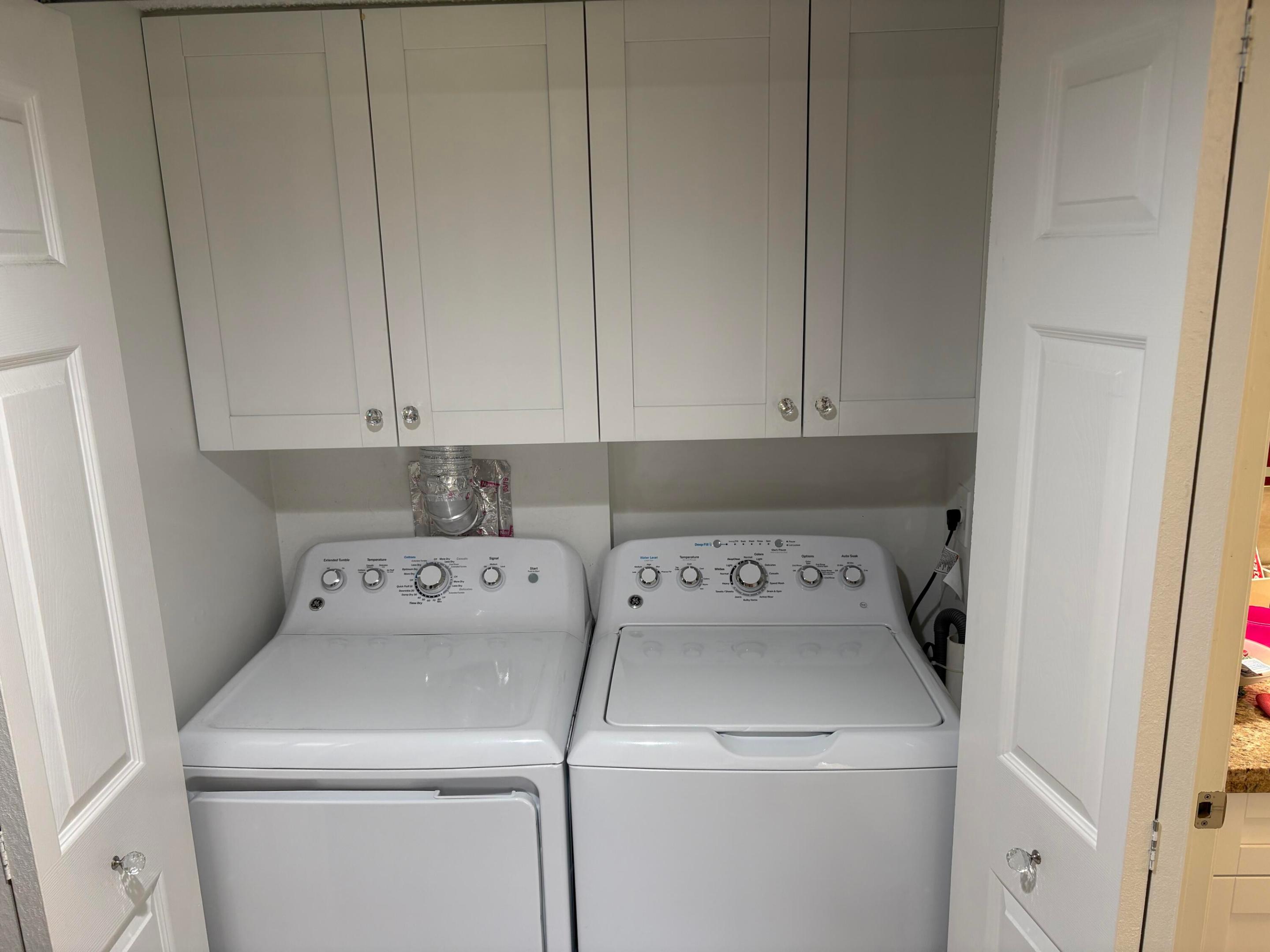 SUFFOLK AT CENTURY VILLAGE - Residential
