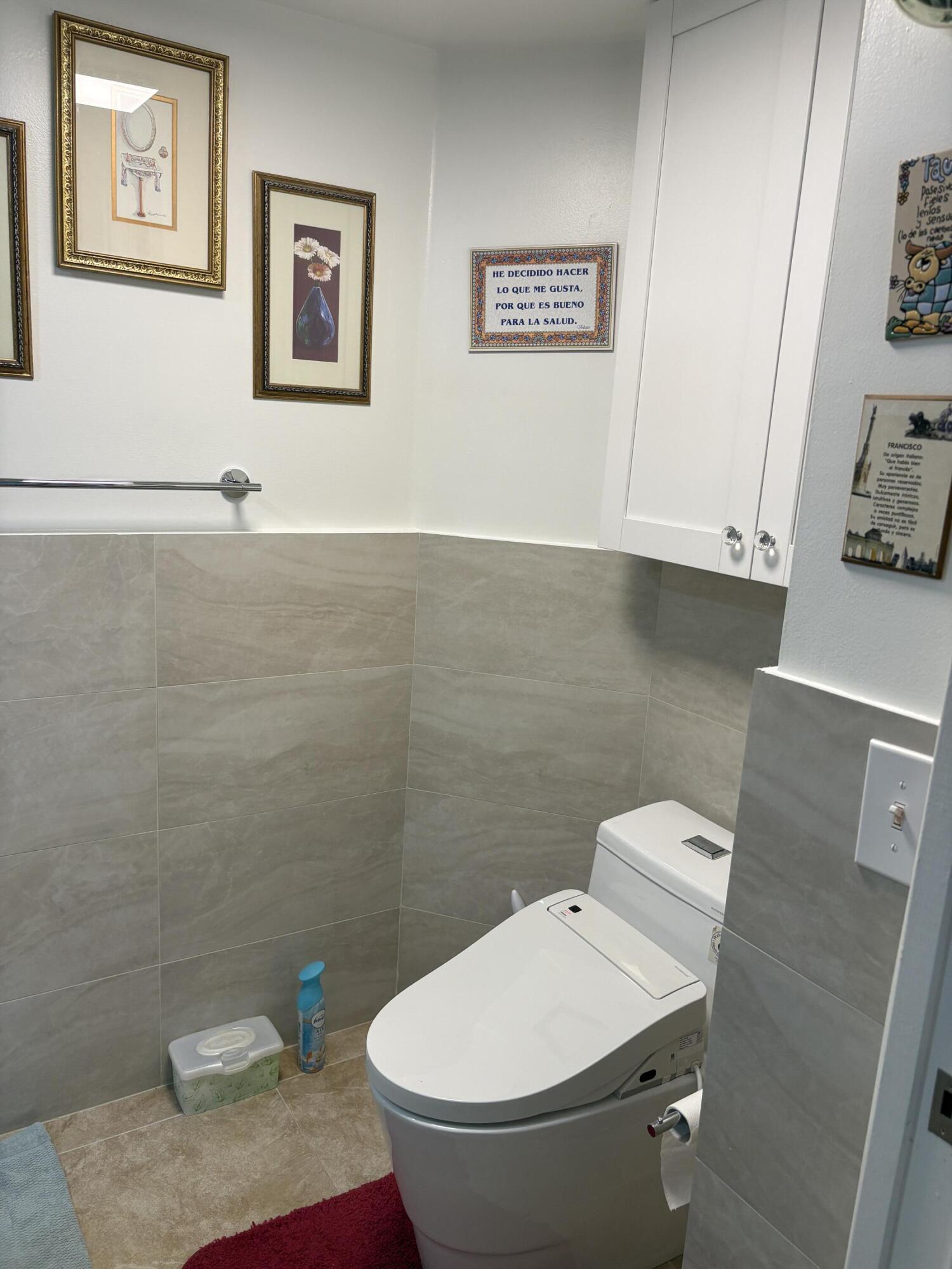 SUFFOLK AT CENTURY VILLAGE - Residential