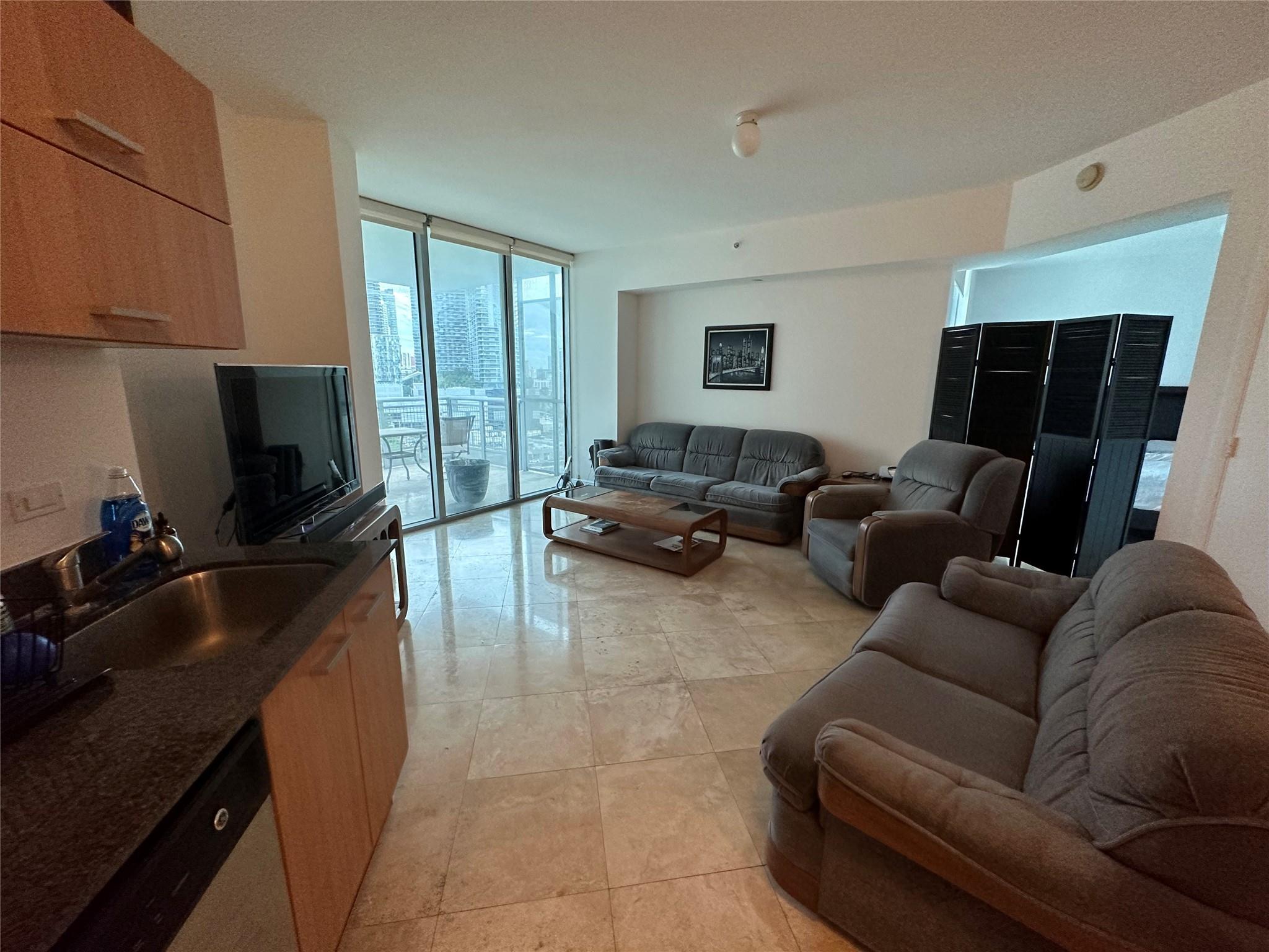 WIND CONDO - Residential Lease